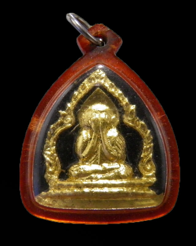 พระปิดตาประภามณฑลซุ้มเรือนแก้ว เจ้าคุณวิเชียร วัดเครือวัลย์ ชลบุรี ปี 2506 หลังยันต์ ลงรักทอง   - 1