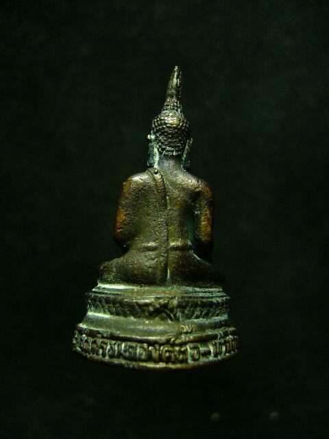 รูปหล่อหลวงพ่อพระองค์ตื้อ วัดศรีชมพูองค์ตื้อ ปี26 พิมพ์ใหญ่ กล่องเดิม - 3