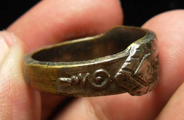 แหวนปลอกมีด หลวงพ่อมุ่ย วัดดอนไร่ สุพรรณบุรี เนื้อทองเหลืองชุบนิกเกิล - 3