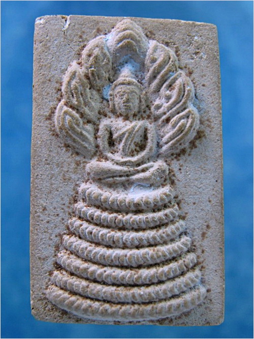 พระสมเด็จนาคปรกพิมพ์ใหญ่ หลวงปู่จันทร์ วัดศรีเทพฯ จ.นครพนม ปี ๒๕๐๐ - 1