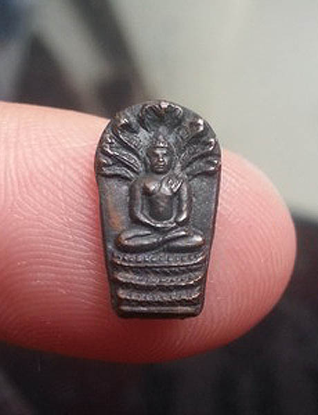 พระปรกใบมะขาม (หลวงปู่เม้า ) พศ 2517 - 1