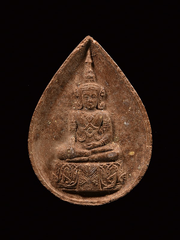 พระฝางทรงเครื่อง พิมพ์หยดน้ำ รุ่นแรก อุตรดิตถ์ เนื้อผงเหล็กน้ำพี้ ปี 2548 - 1