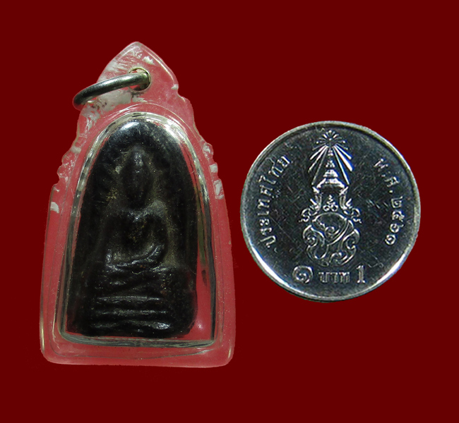 พระรอดลงรักเก่า - 3