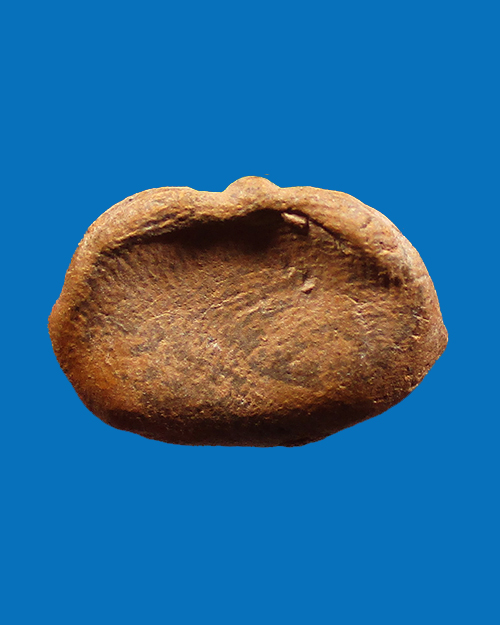 พระเปิดโลกหลังยันต์หลวงพ่อกวย วัดโฆสิตาราม ก่อนปี 2500 เนื้อดิน จังหวัดชัยนาท - 3