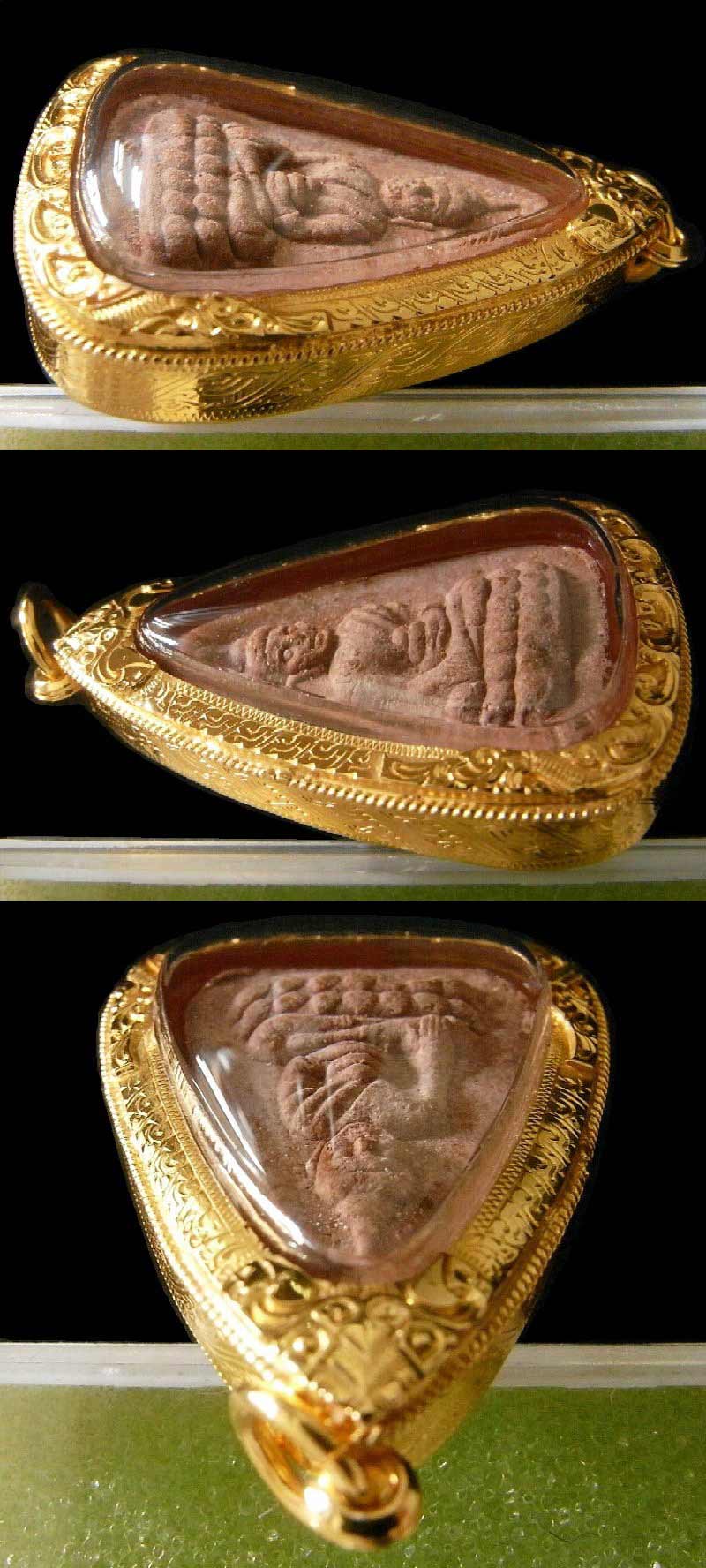 หลวงปู่ทิมปลุกเสก พุทโธน้อย แม่ชีบุญเรือน ปี 16 พร้อมบัตรรับรอง เลี่ยมทองยกซุ้ม สวยกริบ เชิญชมครับ - 3