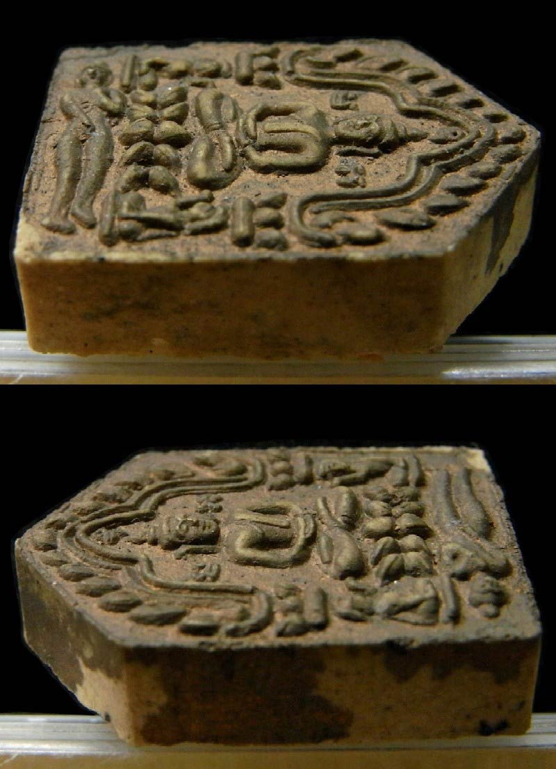 ขุนแผน บรมครู 32 พิมพ์เล็ก ทาทอง วัดละหารไร่ จ.ระยอง เนื้อขาว สวย คม ไม่ผ่านการใช้งานครับ - 3