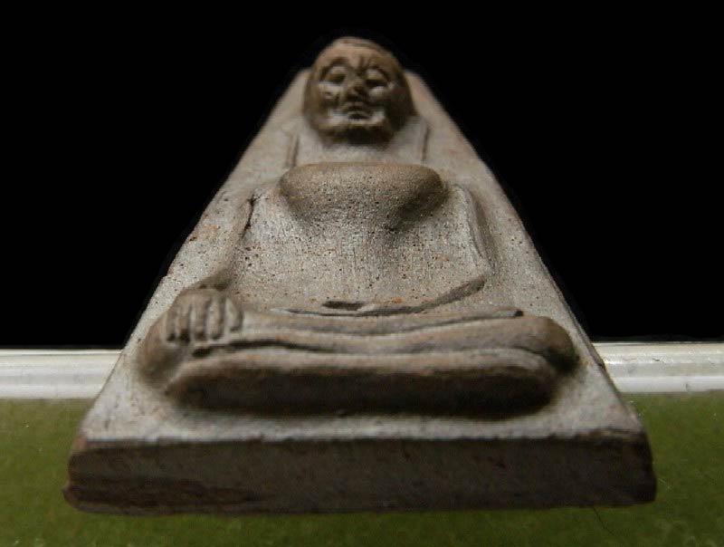 พระผงสุพรรณ ปี 18 ปลุกเสกประเทศอินเดีย เนื้อน้ำตาลเทา (นิยม) พร้อมกล่องเดิม เชิญชมทุกมุมครับ - 4