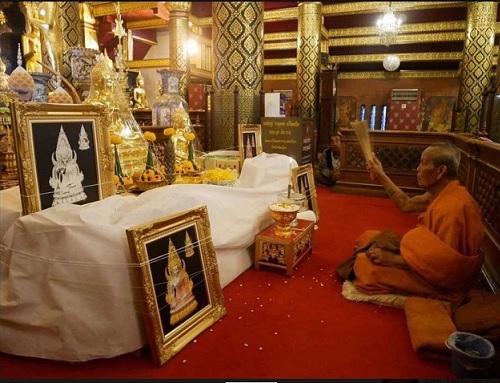 พระพุทธชินราช รุ่นเจ้าสัวมหาเศรษฐี หลวงพ่อพัฒน์ ปี62 เนื้อขันลงหิน ตอก 2โค๊ตและหมายเลข692 - 5