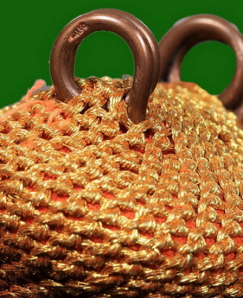 เบี้ยแก้หลวงปู่เจือถักดิ้นทองตอกโค้ตที่ห่วง - 4