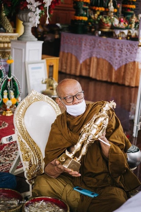พระบูชาพระเจ้าตากสินมหาราชนำฤกษ์ปิดทองคำแท้สร้าง28องค์ - 4