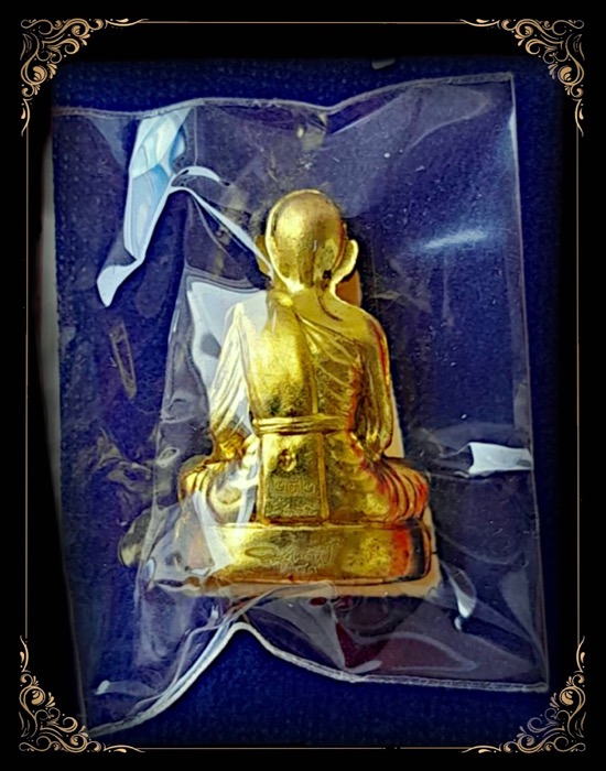รูปเหมือนปั้ม หลวงพ่อท้วม เขมจาโร รุ่น มหาลาภ89 - 2