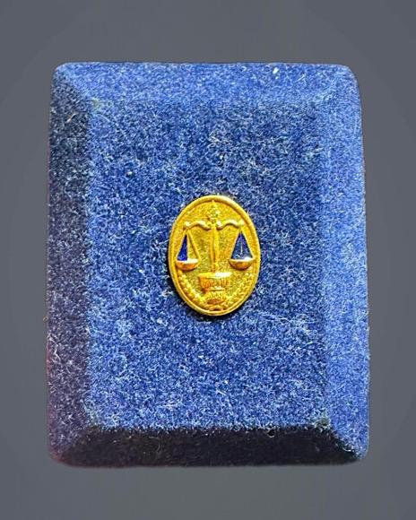 พระพุทธมหากรุณาประชานาถเนื้อกะไหล่ทอง ตอกโค๊ต ปี2553 - 5