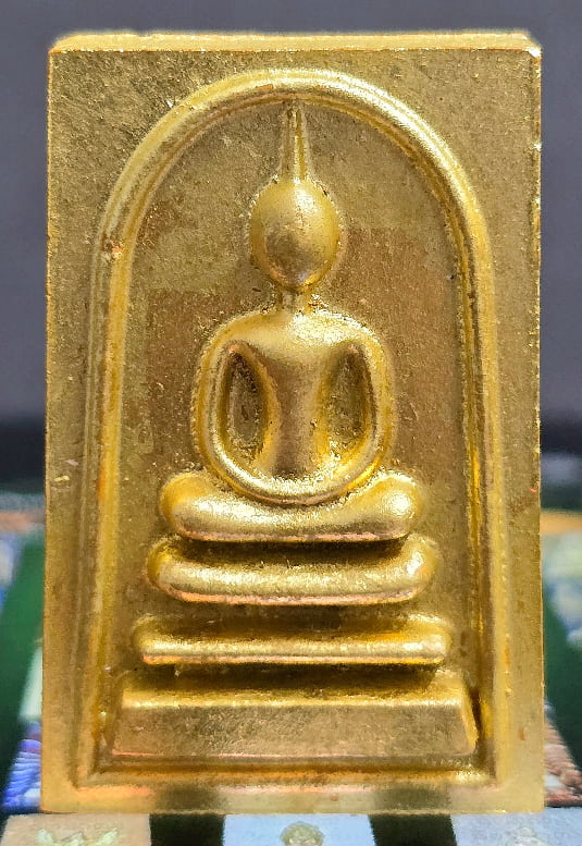 พระผงสมเด็จ เนื้อดำใบลาน หุ้มแผ่นทองคำแท้ 99.99% ทั้งองค์หลวงปู่คีบ ธีรปัญโญ วัดป่าสุทธาวาส - 1