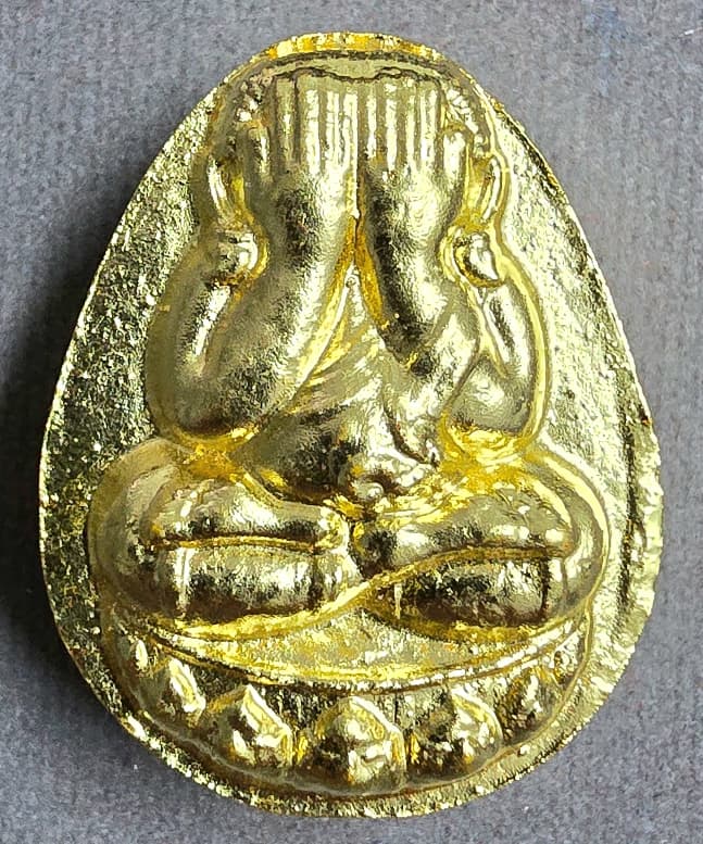 พระปิดตาปลดหนี้หนุนดวง หลวงปู่จื่อ พันธมุตโต วัดเขาตาเงาะ เนื้อเกสร หุ้มทองคำแท้ 100% รายการตามหายอ - 1