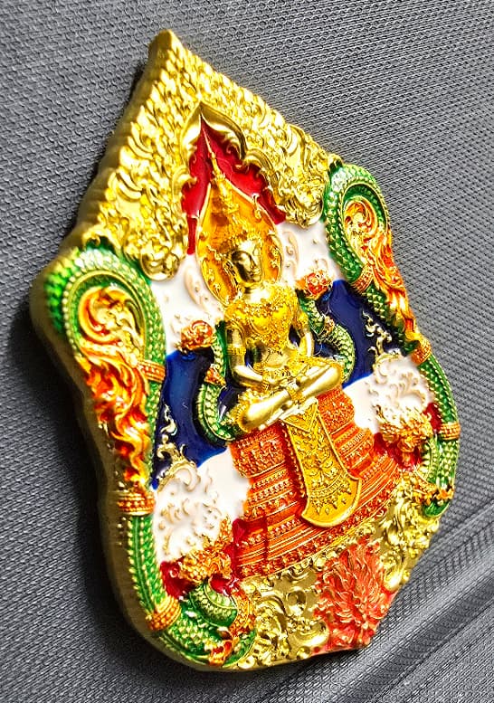 เหรียญพระแก้วรุ่น "มหาจักรพรรดิ์" หลวงปู่จื่อ พันธมุตโต เนื้อชุบทองโบราณ ลงยาลายธงชาติ ลงยาบัวด้านล่ - 3