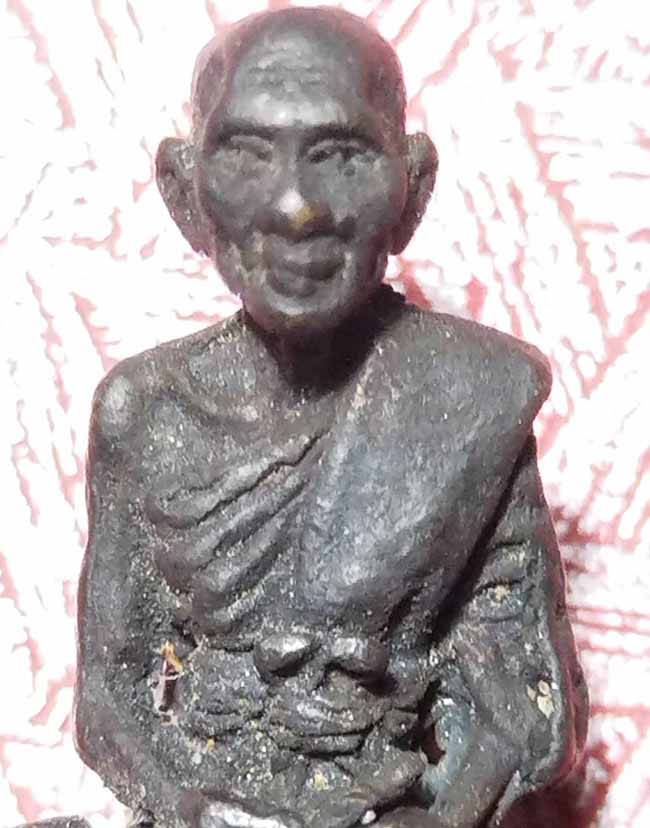 รูปหล่อรุ่นแรก หลวงพ่อเส็ง วัดบางนา จ.ปทุมธานี ก้นอุดตะกรุดฉาบเทียนชัย ผงพุทธคุณ - 3