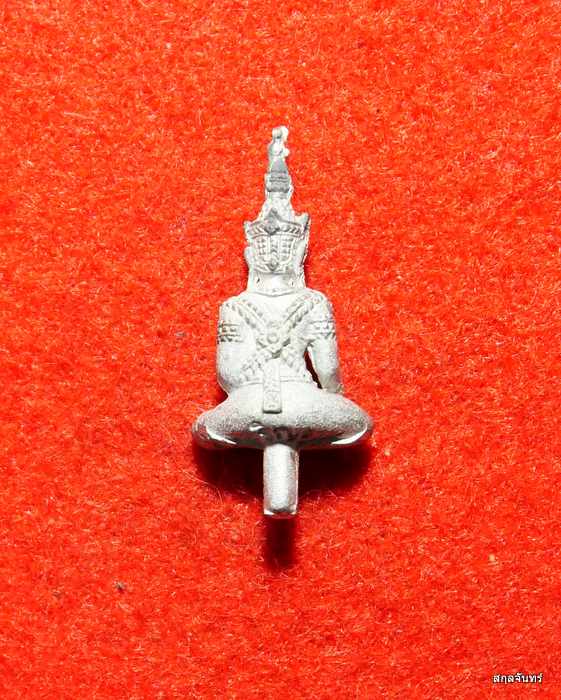 พระยอดธง รุ่นเจริญราช หลวงปู่แผ้ว ปวโร ปี 2550 สร้างเพียง 2000 องค์ครับ ต้องรีบเก็บครับ - 2