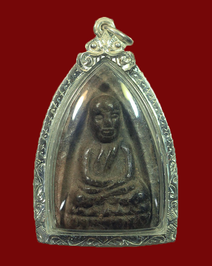 พระหลวงปู่ทวด วัดโพธิ์ท่าเตียน กรุงเทพ ปี 02 พิมพ์ใหญ่ แจกกรรมการ เลี่ยมเงินพร้อมใช้ - 1