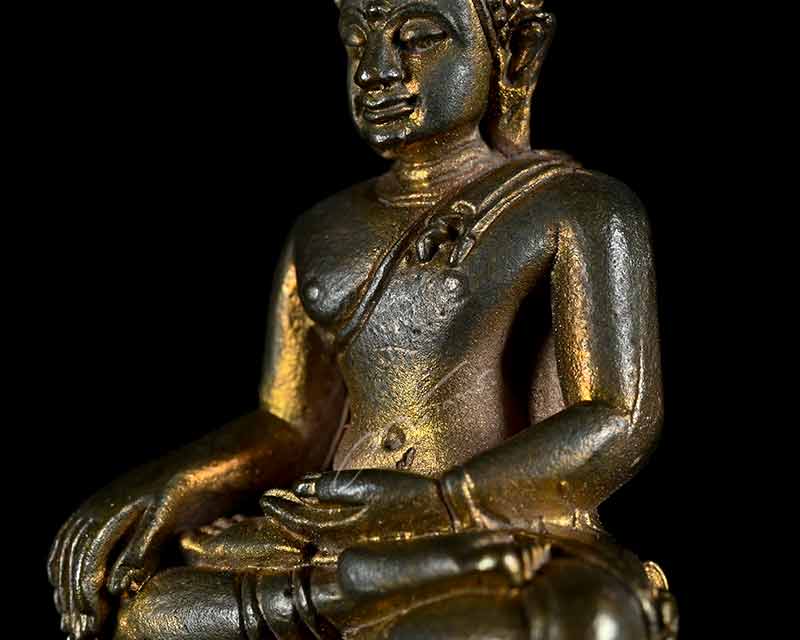 พระยอดธงรุ่นแรก เนื้อนวะโลหะ หลวงปู่ธรรมรังษี วัดพระพุทธบาทเขาพนมดิน จังหวัดสุรินทร์ - 4