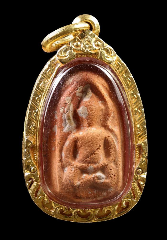 หลวงปู่บุญ วัดกลางบางแก้ว นครปฐม พิมพ์ซุ้มแหลมกลาง (แขนหักศอก) เนื้อดิน สวยเต็มฟอร์ม - 1