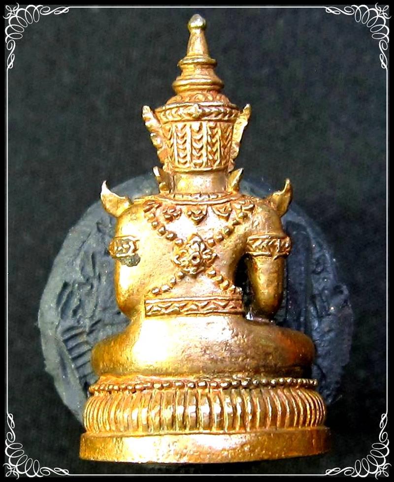 พระแก้วมรกต หลวงปู่หลิน จันทสาโร จ.มุกดาหาร - 2