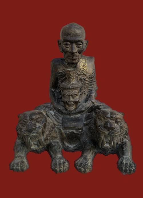 พระบูชานั่งเสือ  หลวงปู่กาหลง วัดเขาแหลม ปี50  - 1