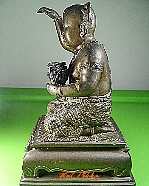กุมารพ่วงเพชร หลวงปู่หงษ์ สุสานทุ่งมน สุรินทร์ - 2