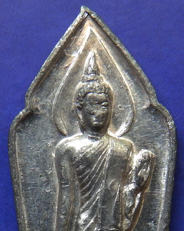 10.พระลีลา 25 พุทธศตวรรษ เนื้อชิน พิมพ์หางหงส์ - 3