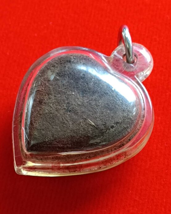 หัวใจเลือด พระอาจารย์นก วัดเขาบังเหย จ.ชัยภูมิ เลี่ยมพร้อมบูชา ของดียุคเก่า สร้างน้อย หายาก - 5