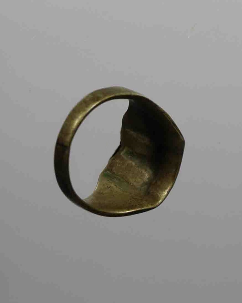 แหวนหลวงปู่ผาง รุ่นแรก เนื้ออัลปาก้า ปี 2519 วัดอุดมคงคาคีรีเขต จ.ขอนแก่น พร้อมบัตร - 3