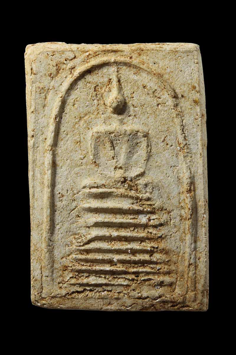 พระสมเด็จเจ็ดชั้นหลวงปู่เผือก ออกวัดอรุณฯ ปี2495 (ฐานเดือย) - 1