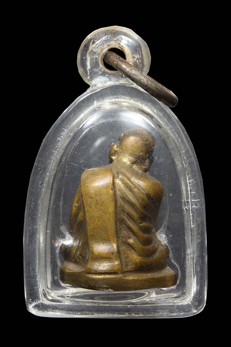 รูปหล่อหลวงปู่แหวน สุจิณโณ พระอาจารย์เชื้อ วัดสะพานสูง กทม. - 2