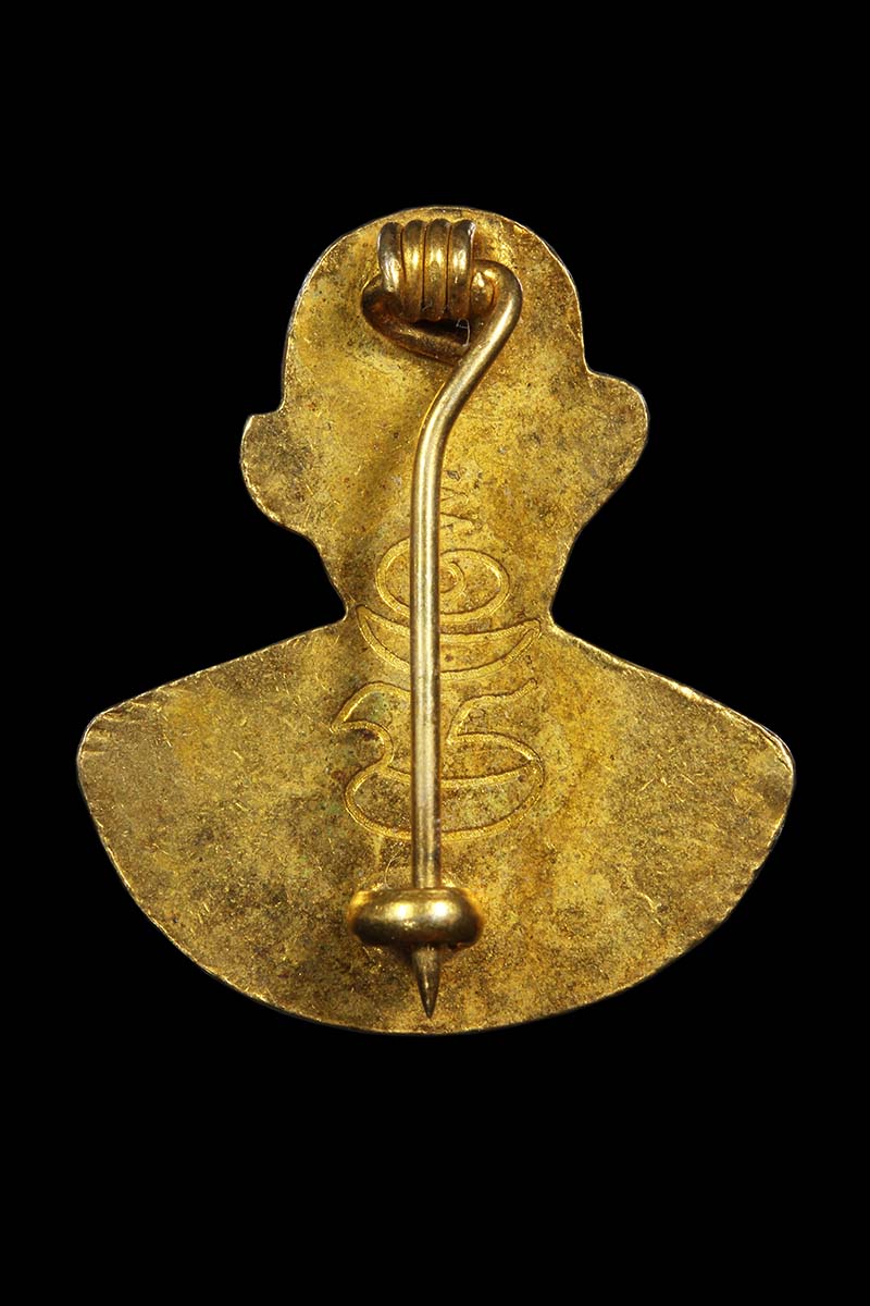 เข็มกลัดครึ่งองค์ หลวงพ่อพรหม วัดขนอนเหนือ หลังจารเครื่อง ปี2529 - 2