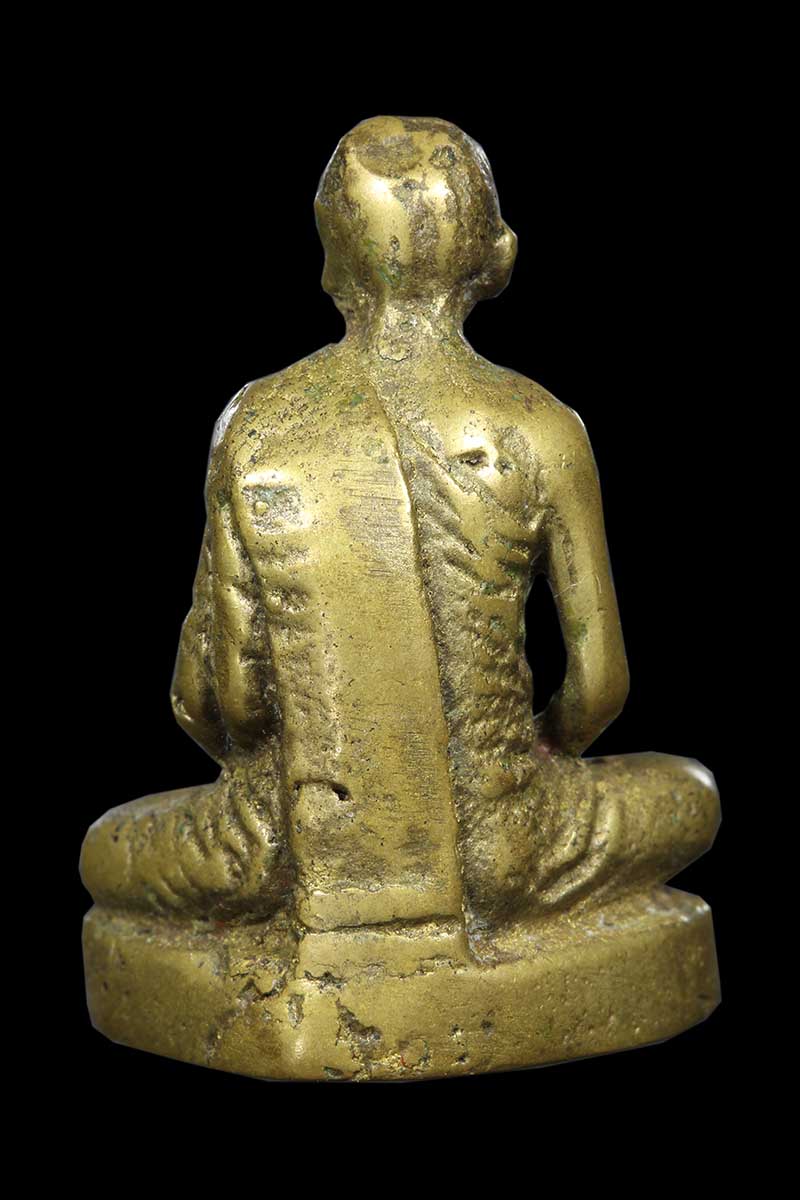 รูปหล่อแขนทะลุ หลวงปู่กิ่ม วัดบางพลีใหญ่กลาง สมุทรปราการ - 2