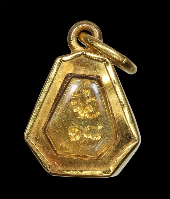 พระปิดตา สาริกา เนื้อทองค์ "หลวงปู่จื่อ วัดเขาตาเงาะ" หมายเลข18 เนื้อทองคำ .เลี่ยมทองคำ. - 2