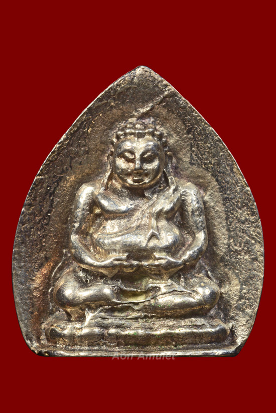 เหรียญหล่อพระสังกัจจายน์เนื้อเงิน รุ่น เพิ่มพูนทรัพย์ หลวงปู่แหวน สุจิณฺโณ พศ.2520 องค์ที่ 1 - 2