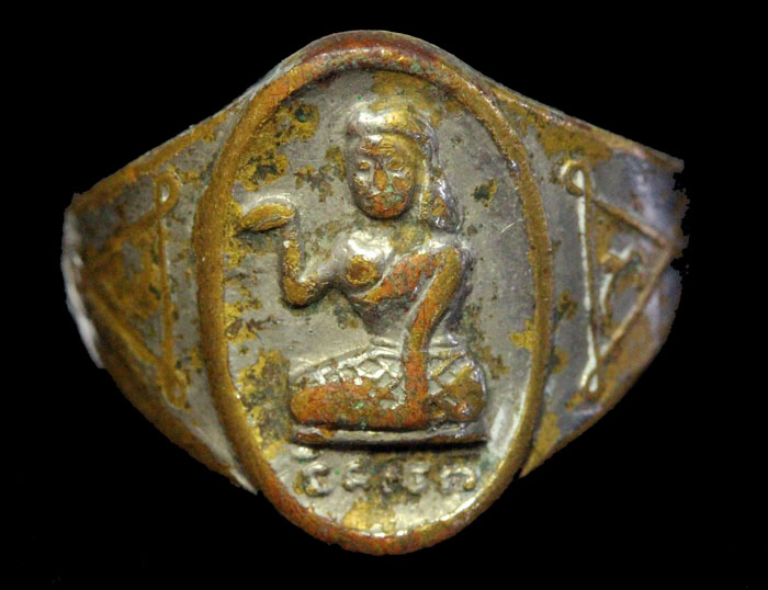 แหวนนางกวัก หลวงพ่อกวย เนื้อทองเหลืองชุบนิเกิ้ล ปี2521 - 1