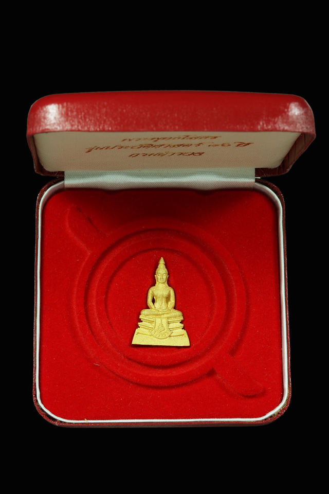 พระพุทธโสธร รุ่น80ปีกรมตำรวจ เนื้อทองคำ ปี2538 - 4