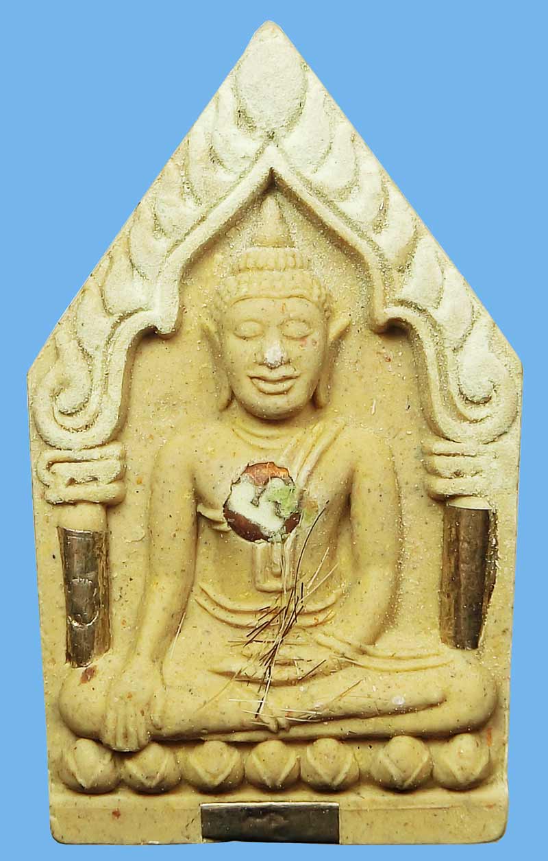 พระขุนแผนหัวนอโม พุทธาคมเขาอ้อ หลังลายเซ็นต์ขุนพันธ์ เนื้อผงอิทธิเจ ฝังตะกรุดเงิน 3 ดอก ปี 2544 - 3