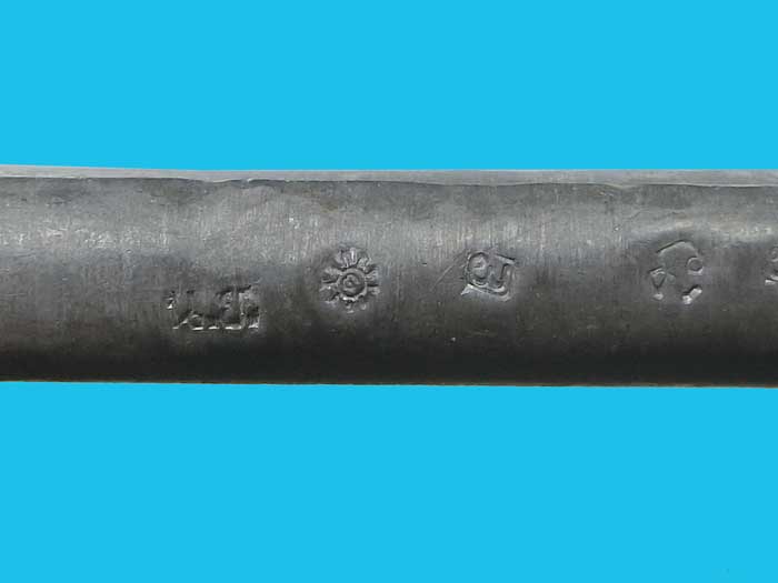 2 in 1 ตะกรุดในบาตร หลวงพ่อตัด วัดชายนา หลวงปู่แผ้ว ปวโร ปี 2550 ตอกโค๊ด ต ดอกจันทร์เล็ก - 3
