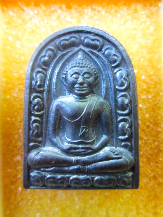 พระซุ้มกอ ลพ.แพ วัดพิกุลทอง ปี 2538 - 1