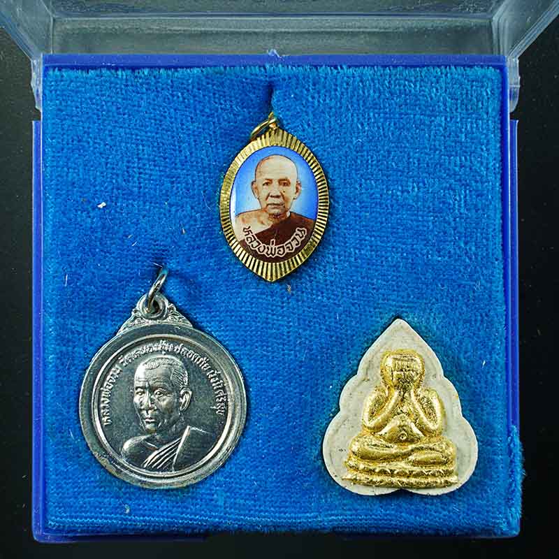พระชุดกรรมการ หลวงพ่อจวน วัดหนองสุ่มสิงห์บุรีปี 2532 - 1