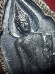 พระ 25 พุทธศตวรรษ เนื้อชิน พิมพ์พระศกจุด (พิมพ์ไม่มีเข็ม) ในเลี่ยมเดิม - 3
