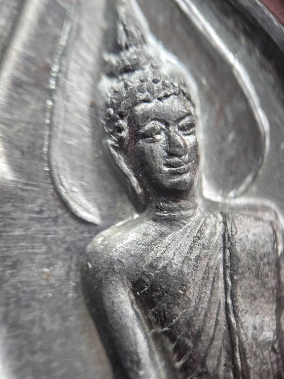 พระ 25 พุทธศตวรรษ เนื้อชิน พิมพ์สังฆาฏิจุด สวยๆเดิมๆ - 3