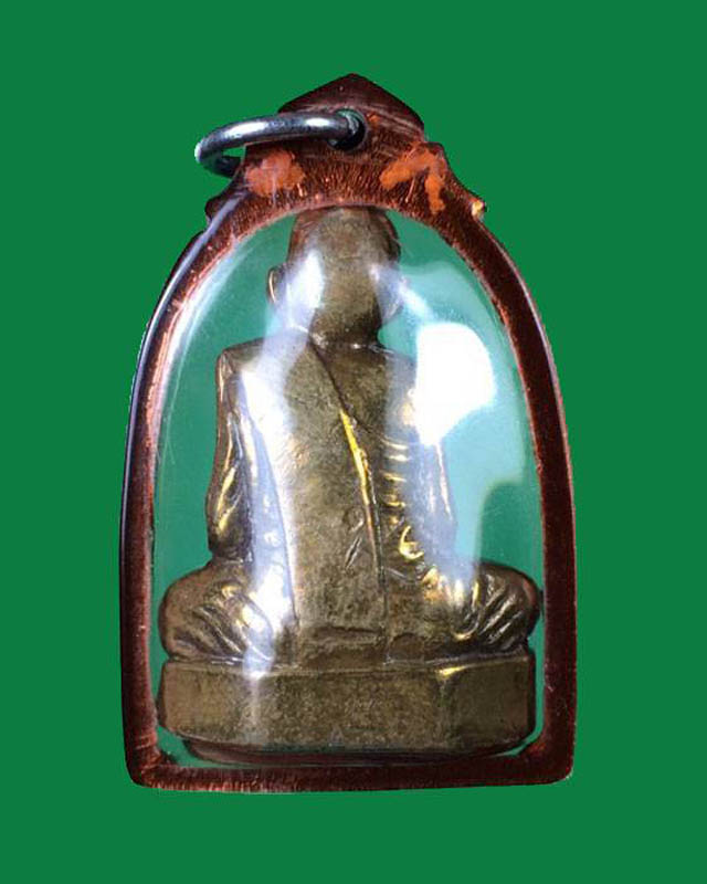 รูปเหมือนปั๊มรุ่นแรก  หลวงพ่อทอก วัดหนองชิ่ม จ.จันทบุรี ปี 2499 - 2