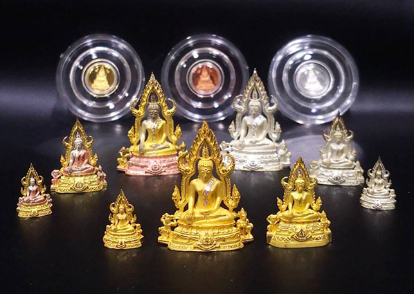 พระพุทธชินราช ภ.ป.ร. มูลนิธิพิทักษ์ดวงตา ประชาชน วัดพระศรีมหาธาตุ ปี 2542 - 5