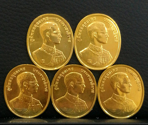 เหรียญที่ระลึก พระพุทธปัญจภาคี   ขนาดเหรียญ 3.0 ซม. นน. ทองคำ 15 กรัม - 1