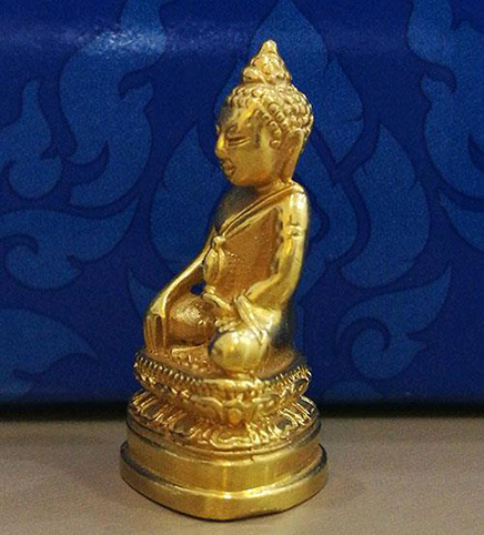 พระกริ่ง ๖ รอบ ภปร สำนักนายกรัฐมนตรี ปี 2542 พิมพ์ใหญ่ ทองคำ - 3