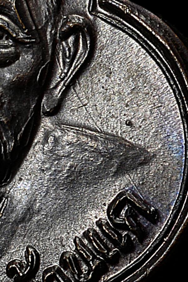 เหรียญหลวงพ่อกวย ออกวัดเดิมบาง ทองแดงรมดำ สภาพสวยครับ - 3