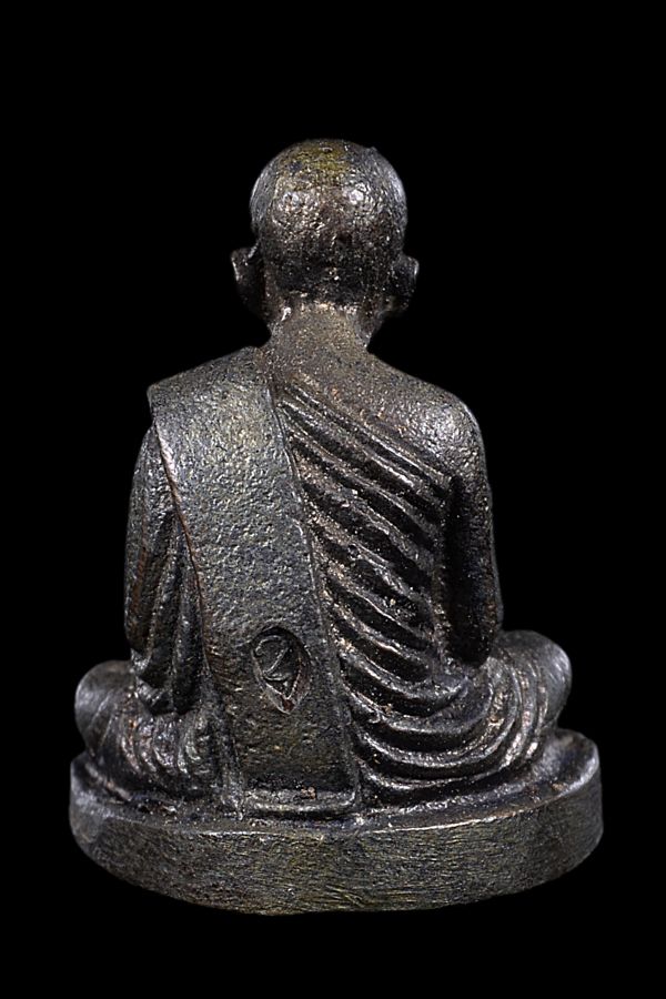 รูปเหมือน หลวงปู่ทิม พิมพ์เล็ก เนื้อนวโลหะ รุ่นโสฬส ปี2533 - 2